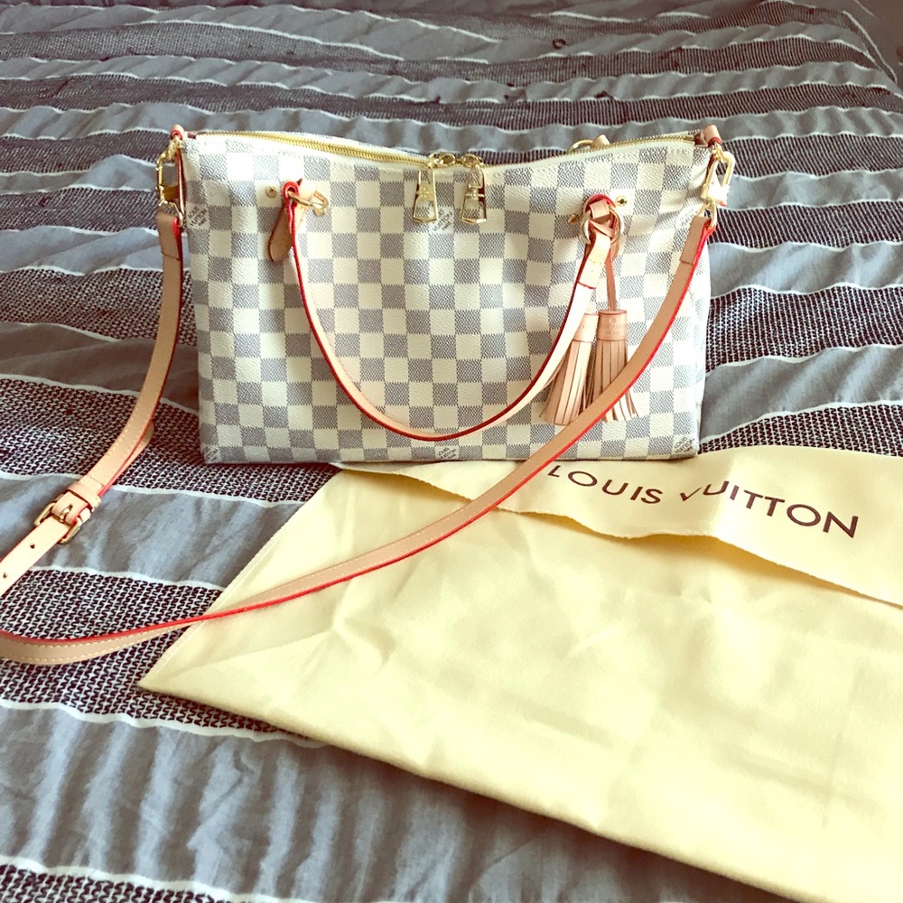 LV Lymington